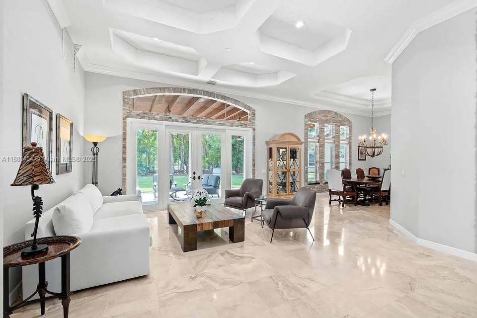 8948 Pinebrook Ct -
