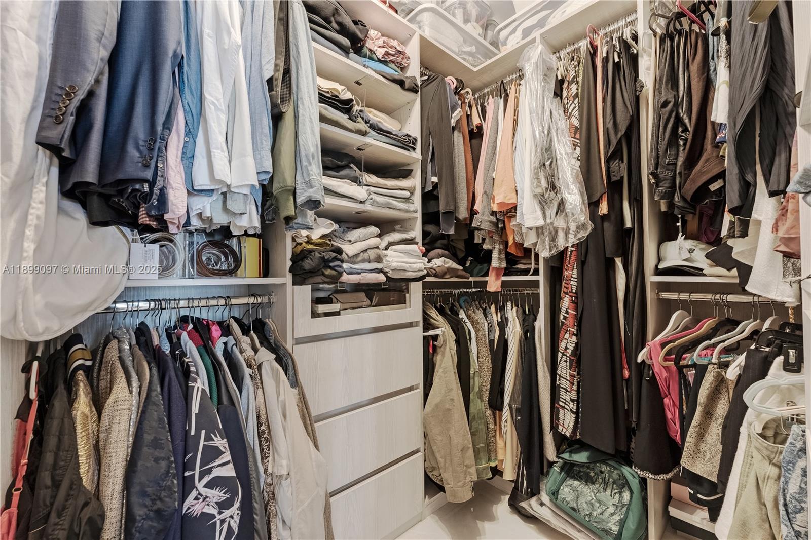 TERRACES NORTH TURNBERRY - Residential