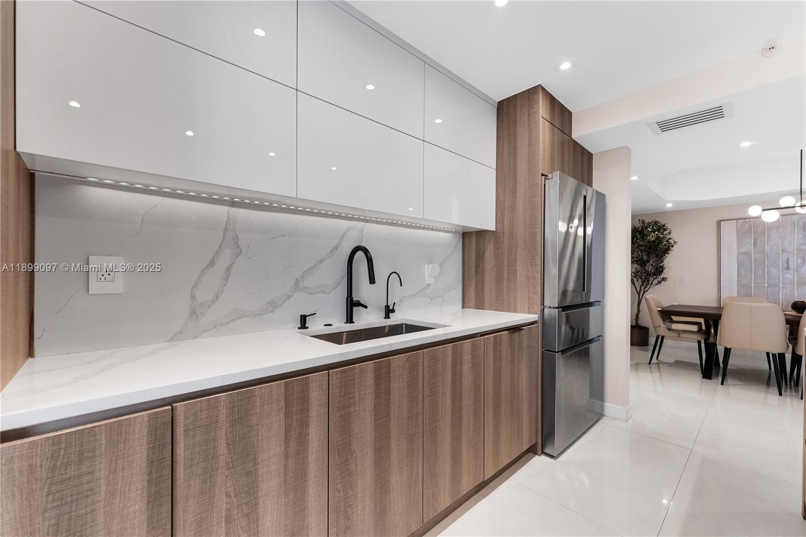 TERRACES NORTH TURNBERRY - Residential