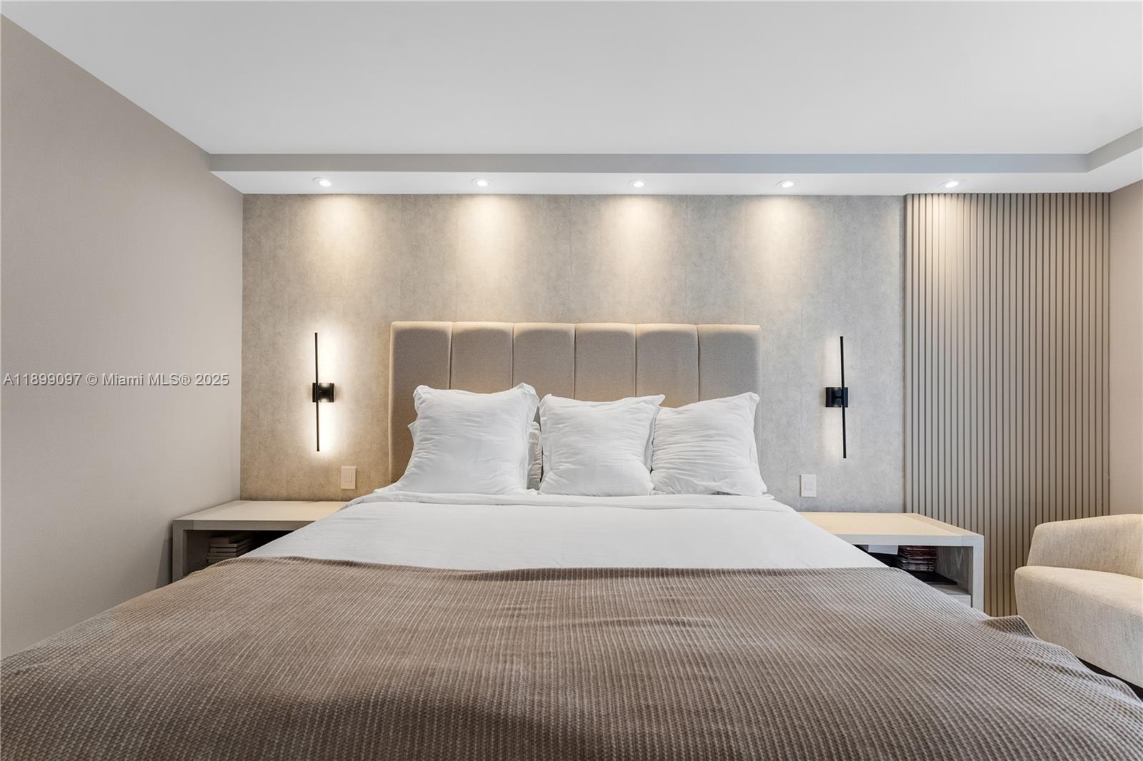 TERRACES NORTH TURNBERRY - Residential