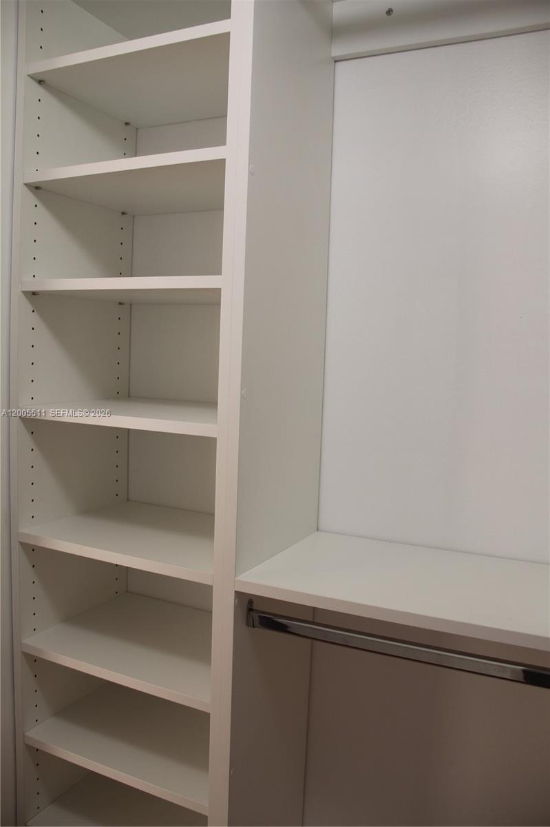 HORIZONS WEST CONDO #8 - Residential Lease