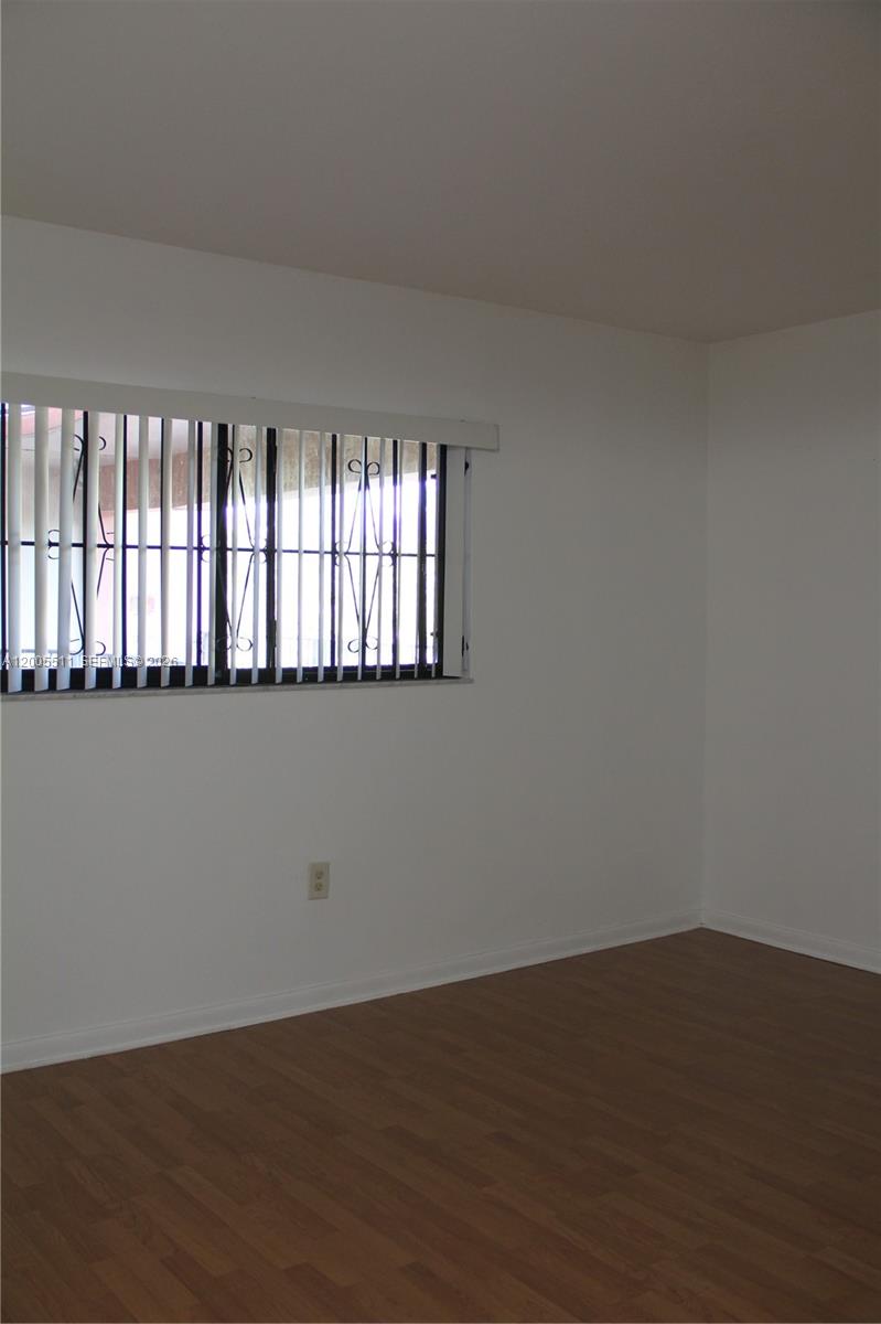 HORIZONS WEST CONDO #8 - Residential Lease