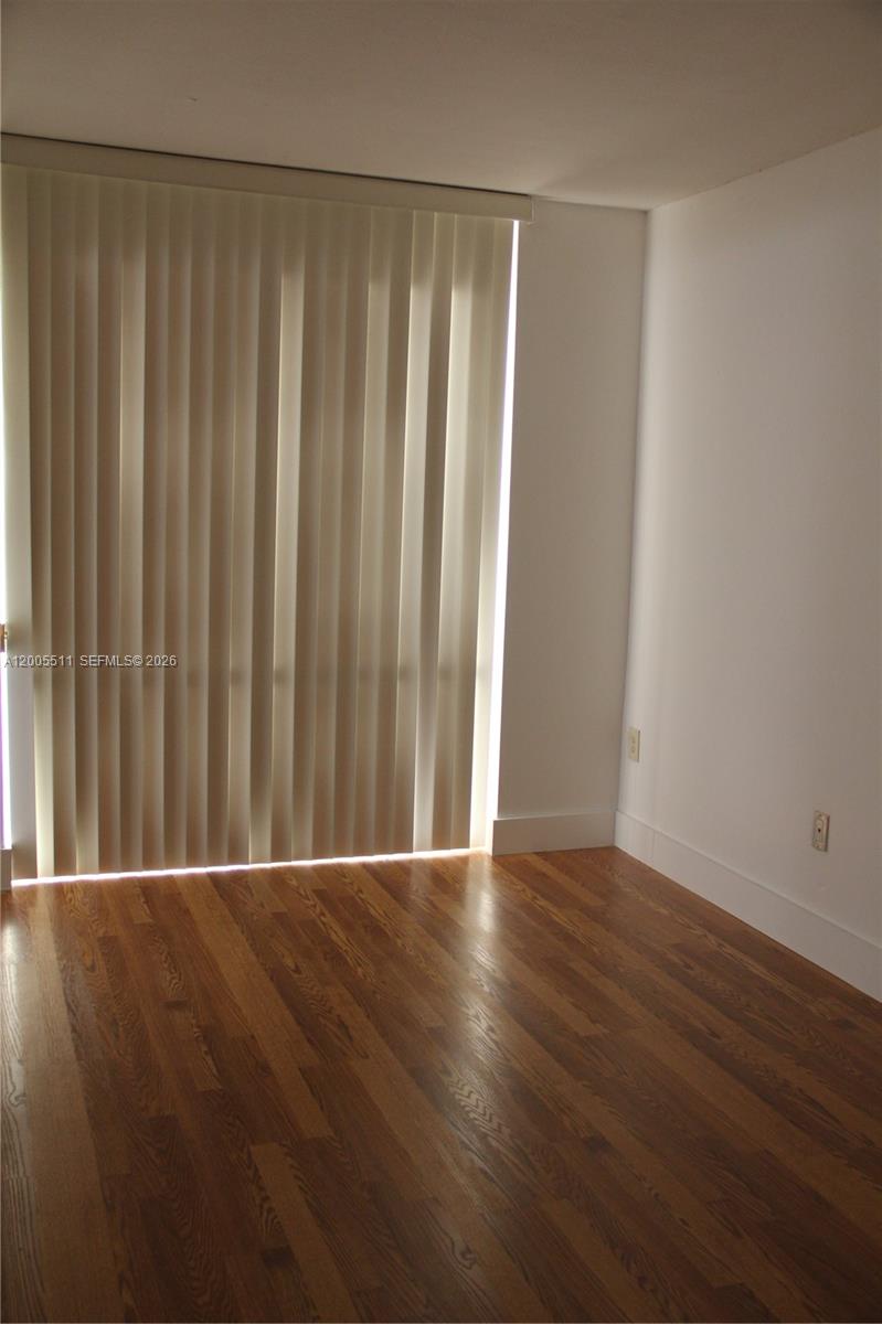 HORIZONS WEST CONDO #8 - Residential Lease