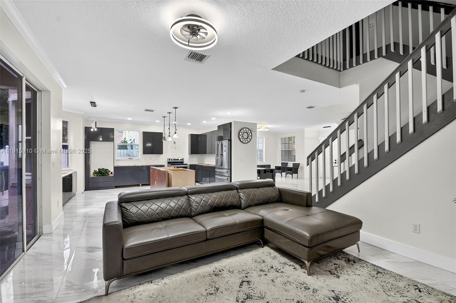 MADISON GREEN 1 PAR B - Residential