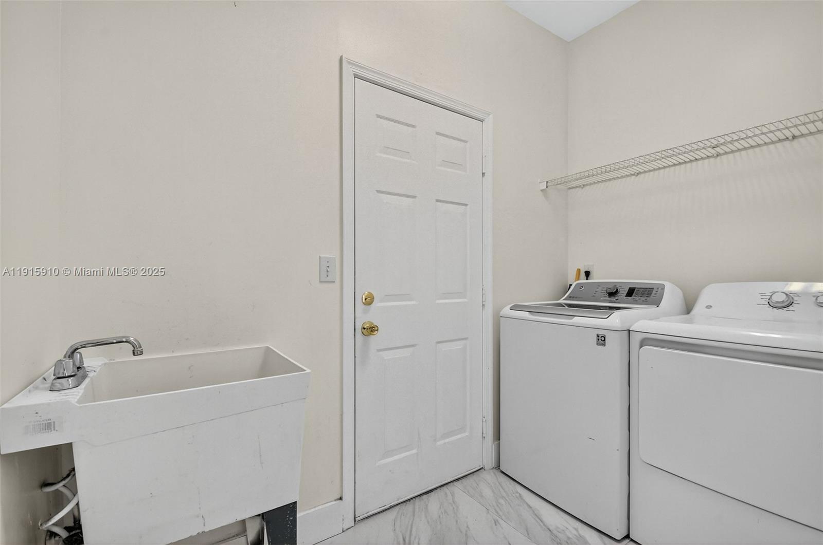 MADISON GREEN 1 PAR B - Residential