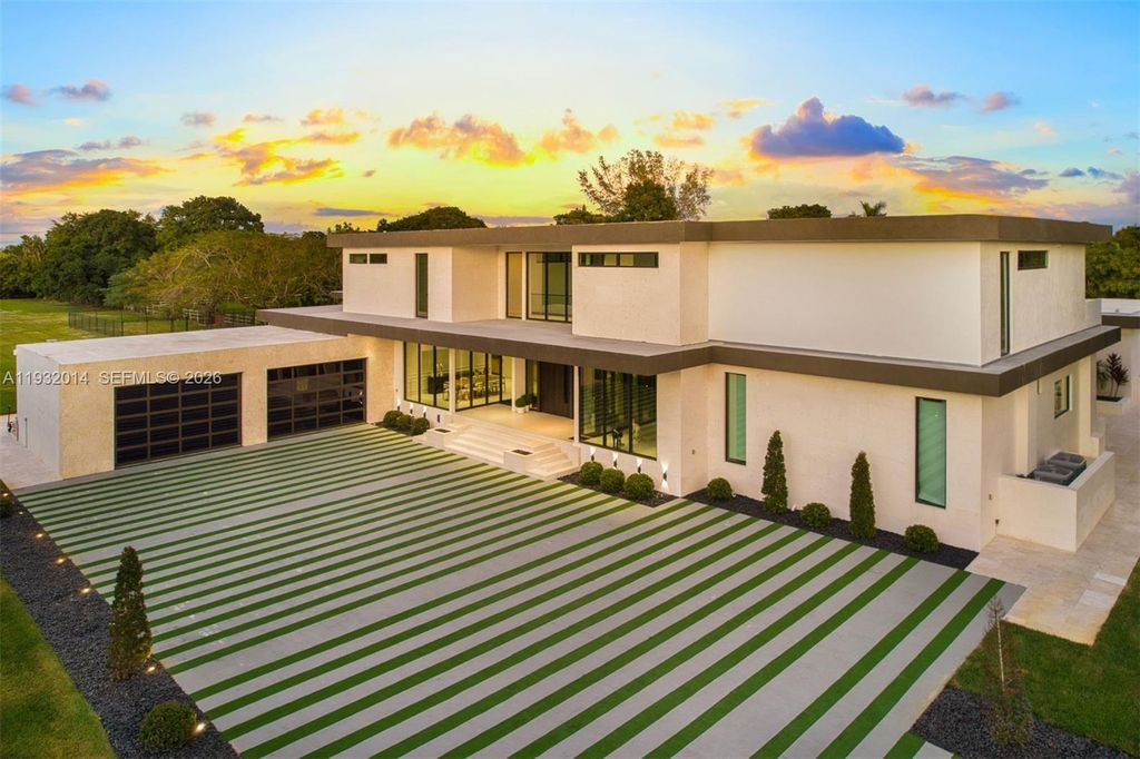 Photo of 17841 SW 70th Pl, Southwest Ranches, FL 33331 (MLS # A11932014)