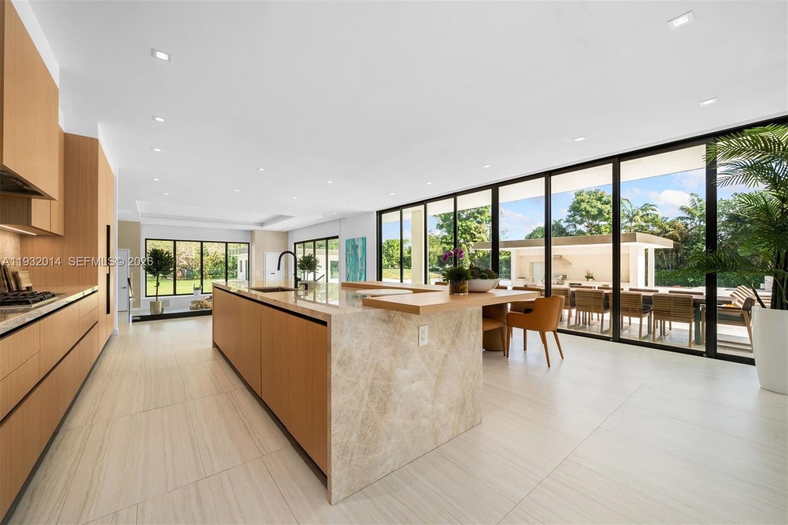 CHAMBERS SUB SW1/4 - Residential