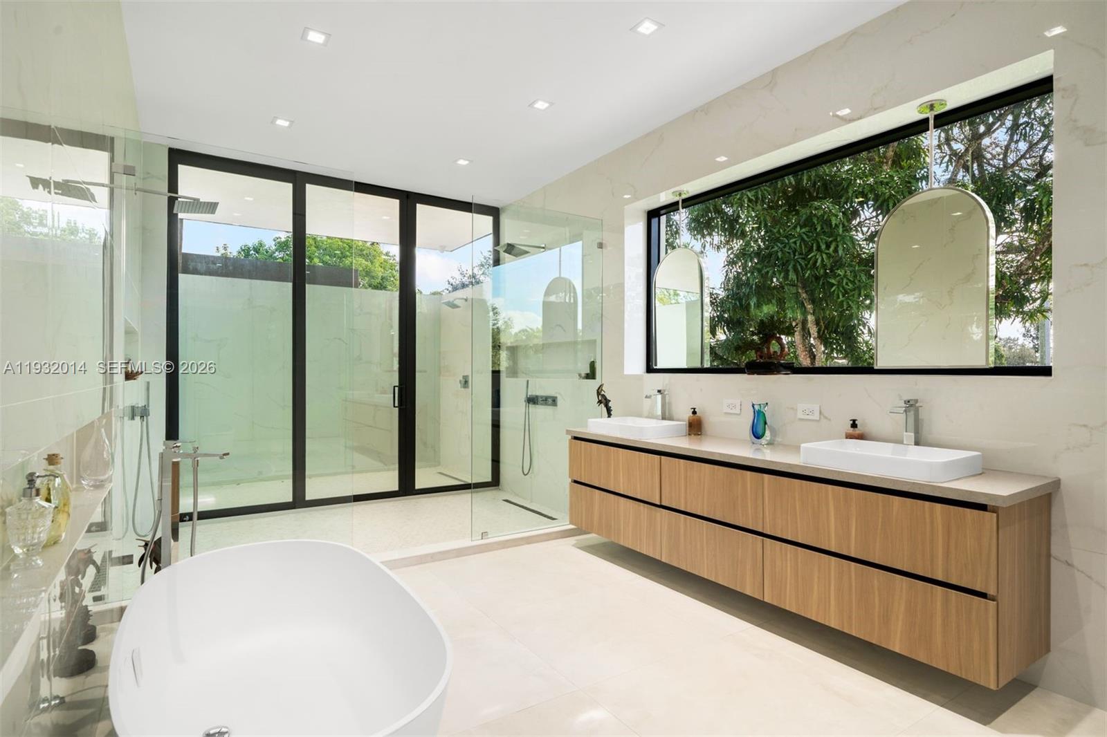 CHAMBERS SUB SW1/4 - Residential