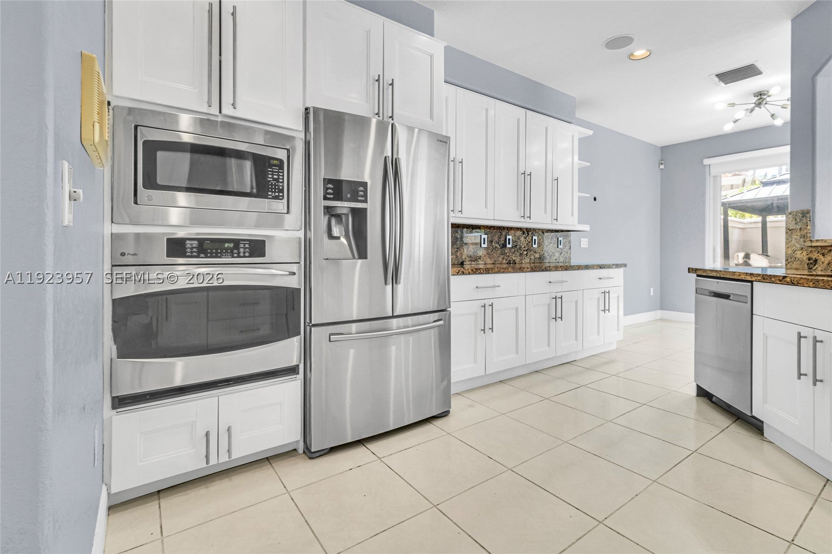 1547 Mariner Way