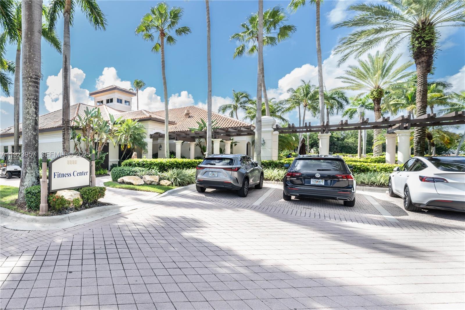 THREE ISLANDS 3RD SECTION - Residential