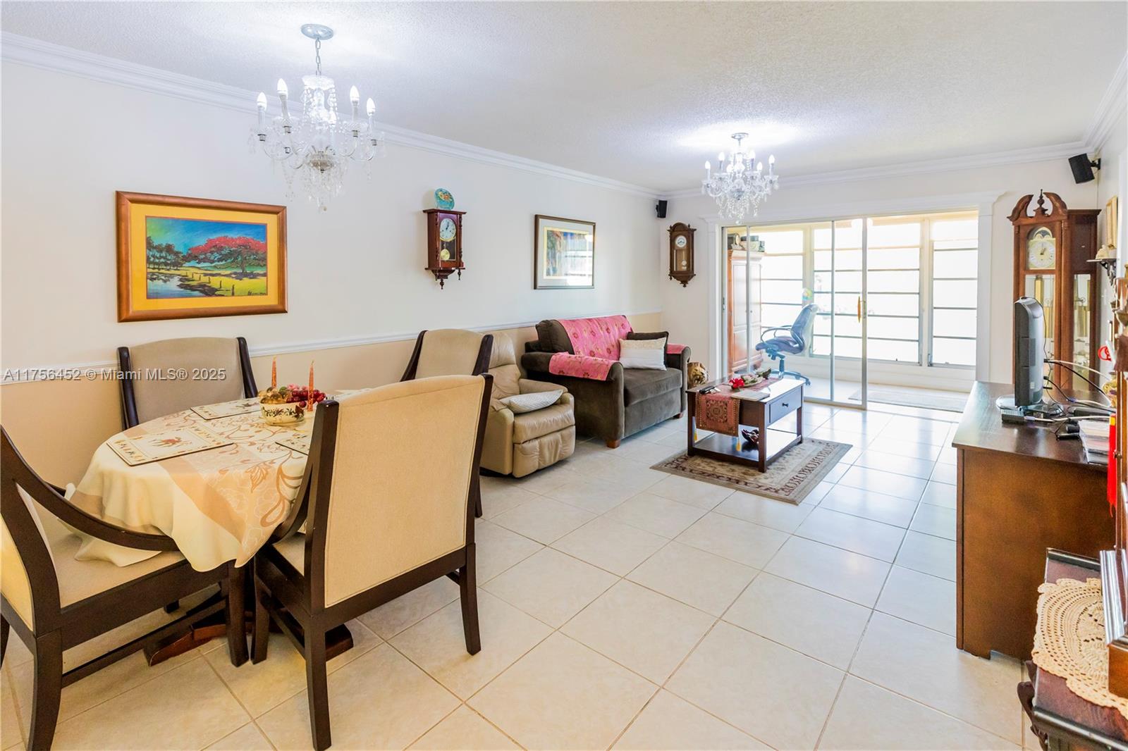 Property for Sale at 2901 E Sunrise Lakes Dr 312, Sunrise, Miami-Dade County, Florida - Bedrooms: 2 
Bathrooms: 2  - $119,900
