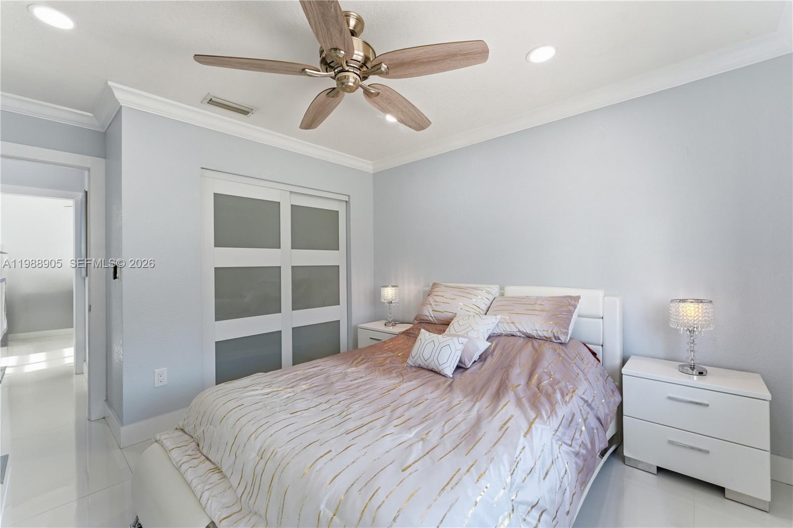 LOS PALACIOS CONDO - Residential Lease