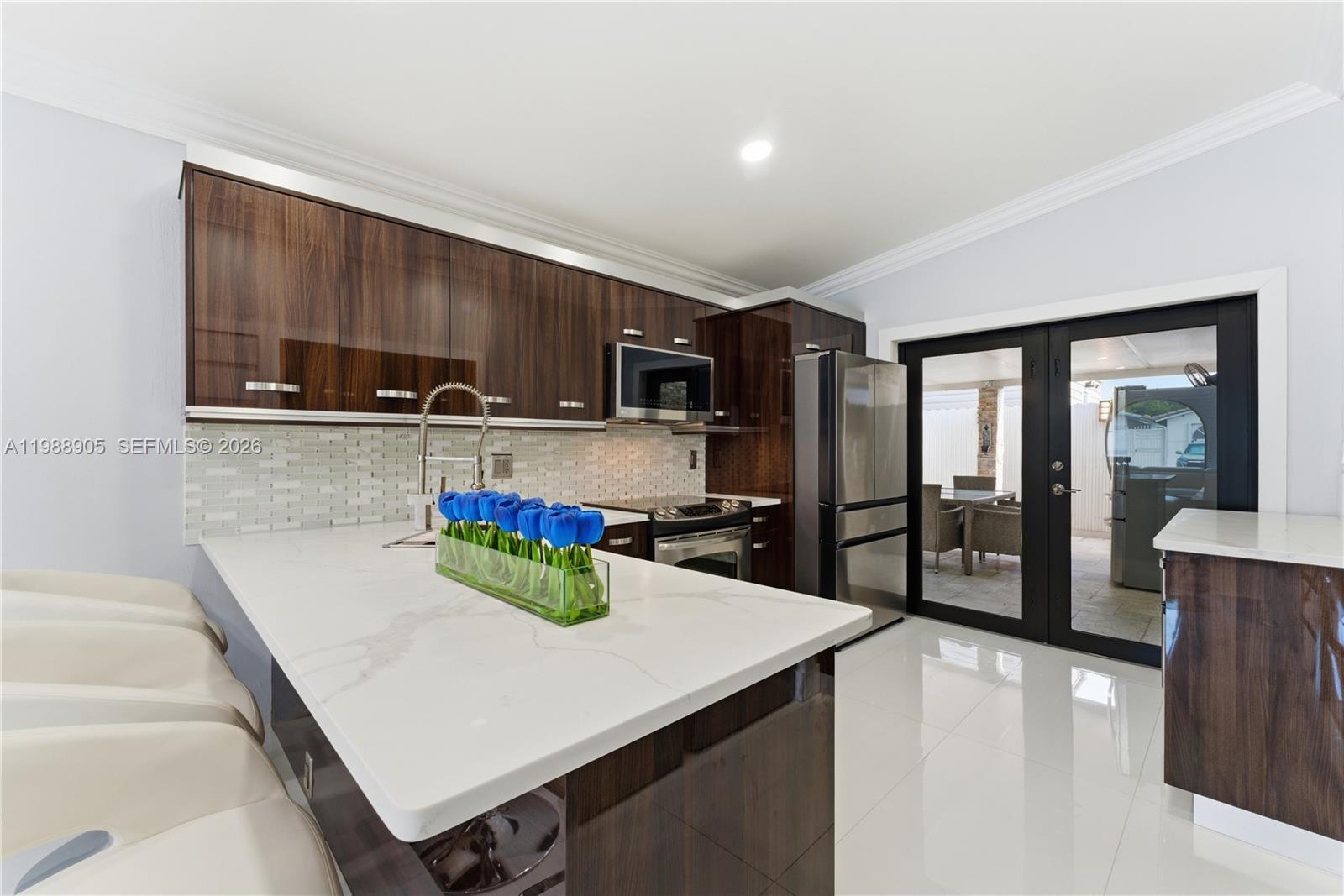 LOS PALACIOS CONDO - Residential Lease