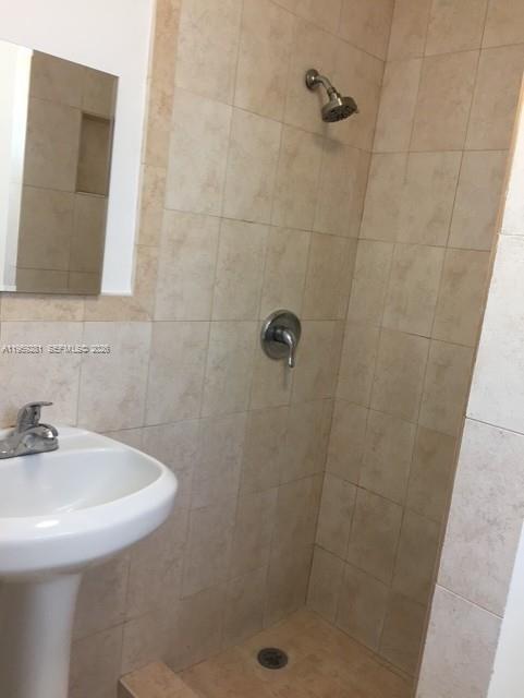 GROSSE POINTE HIGHLANDS - Residential Lease