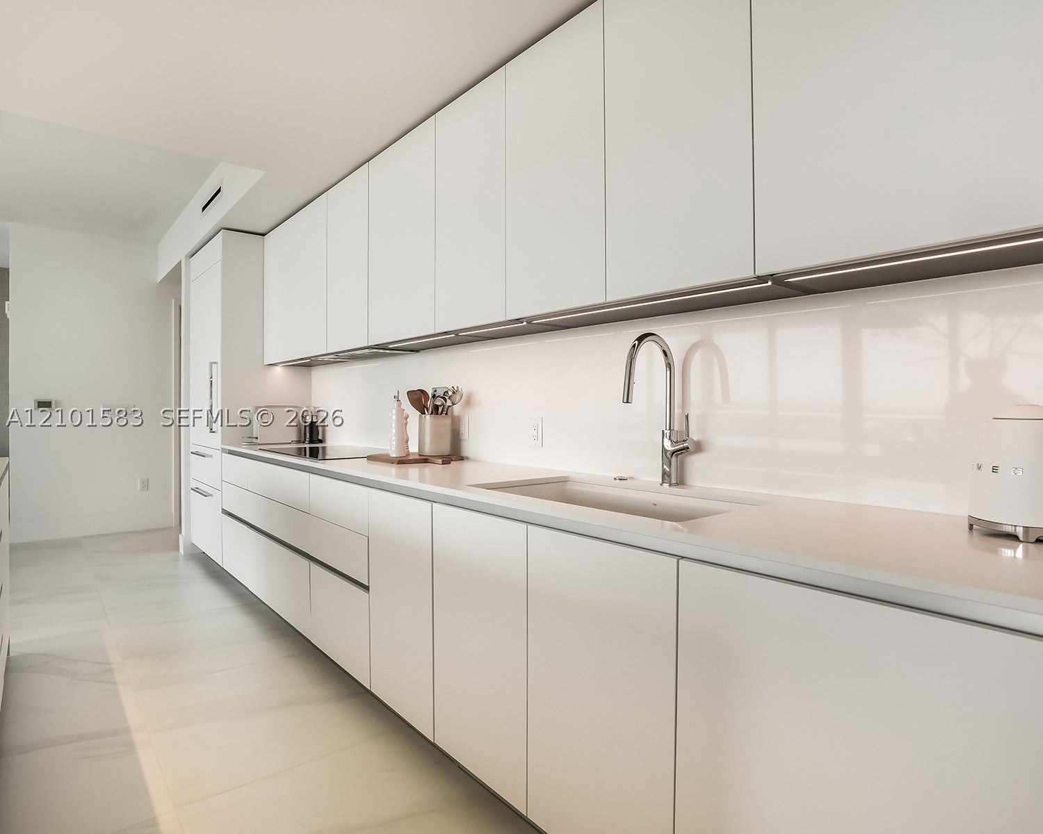 407 N Riverside Dr 604
