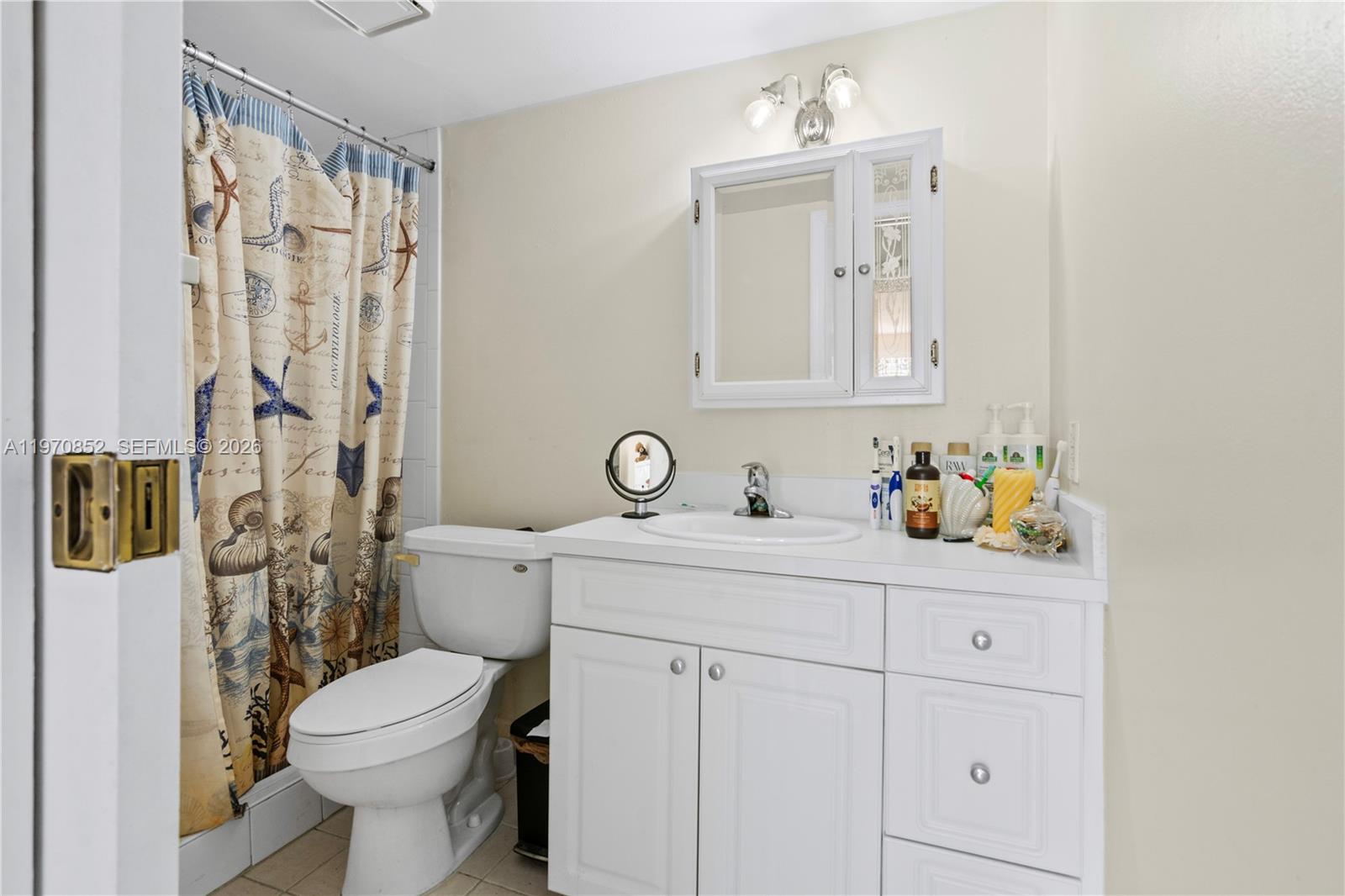 EL CID CONDO - Residential