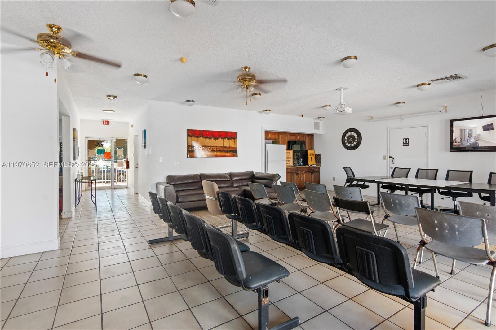 EL CID CONDO - Residential