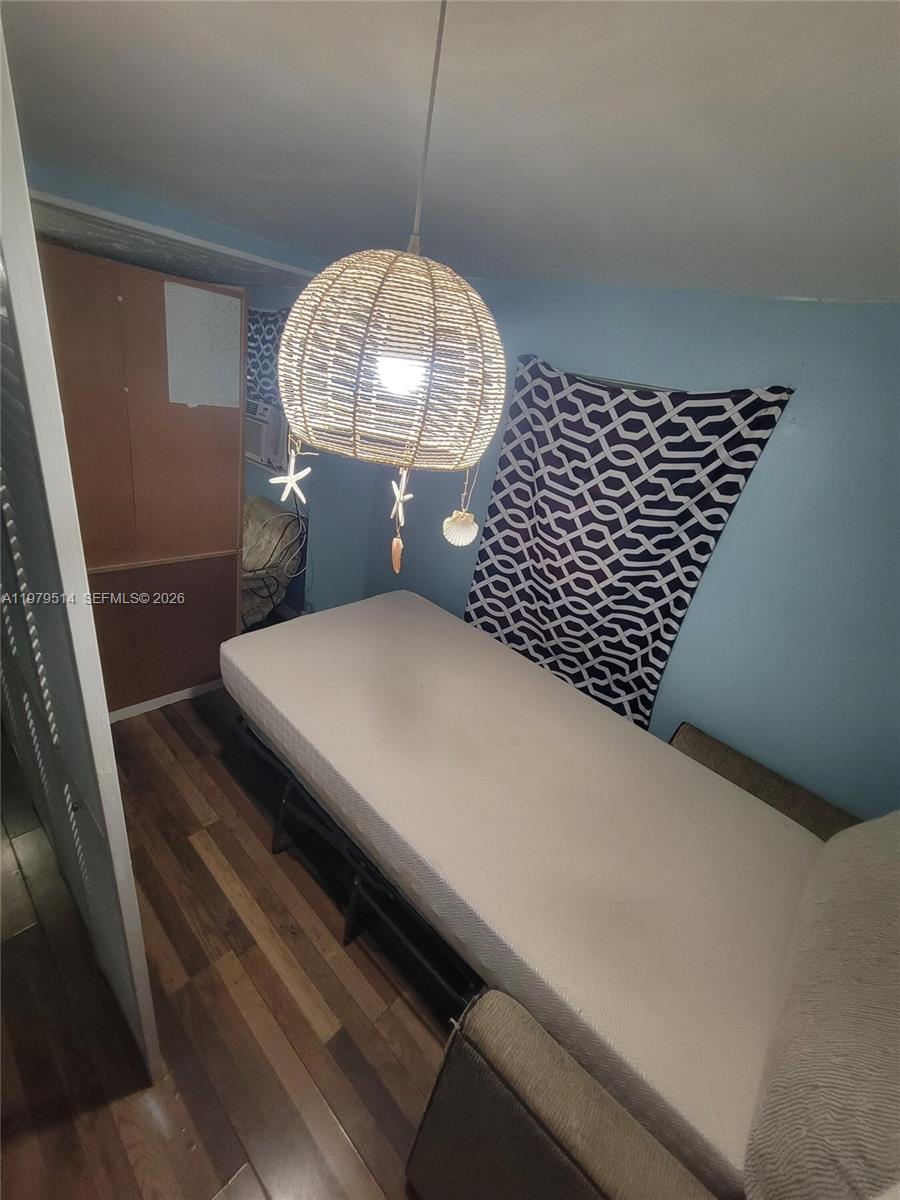 LIBERIA - Residential