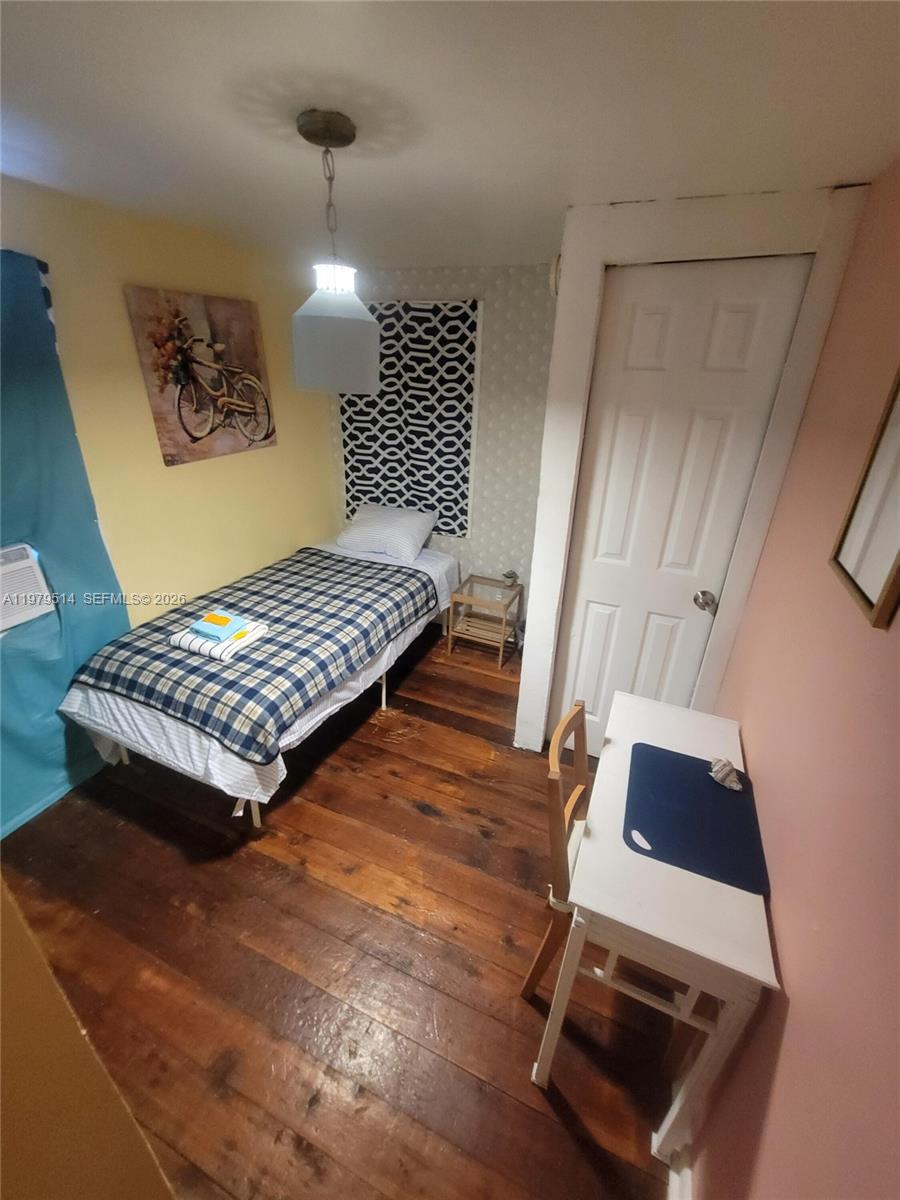 LIBERIA - Residential