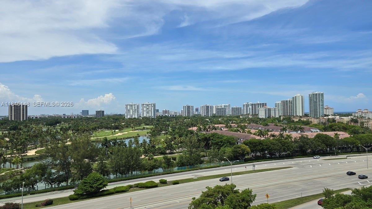 MYSTIC POINTE TOWER 600 C - Residential