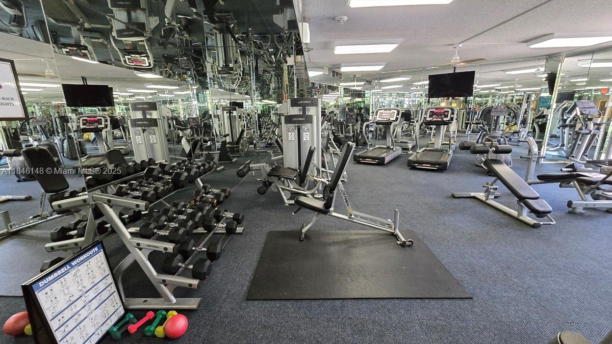 MYSTIC POINTE TOWER 600 C - Residential