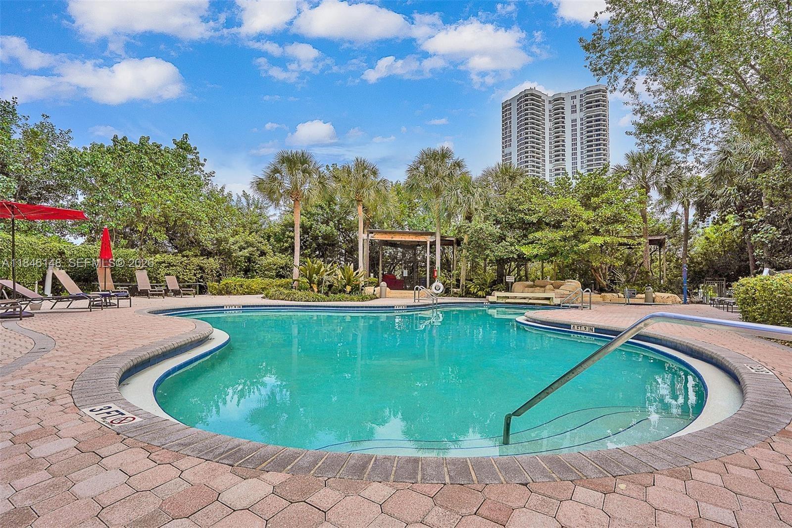 MYSTIC POINTE TOWER 600 C - Residential