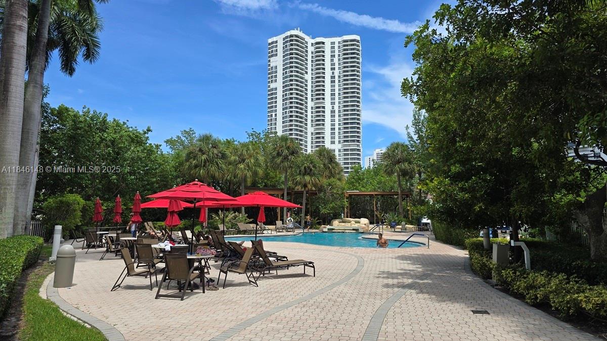 MYSTIC POINTE TOWER 600 C - Residential