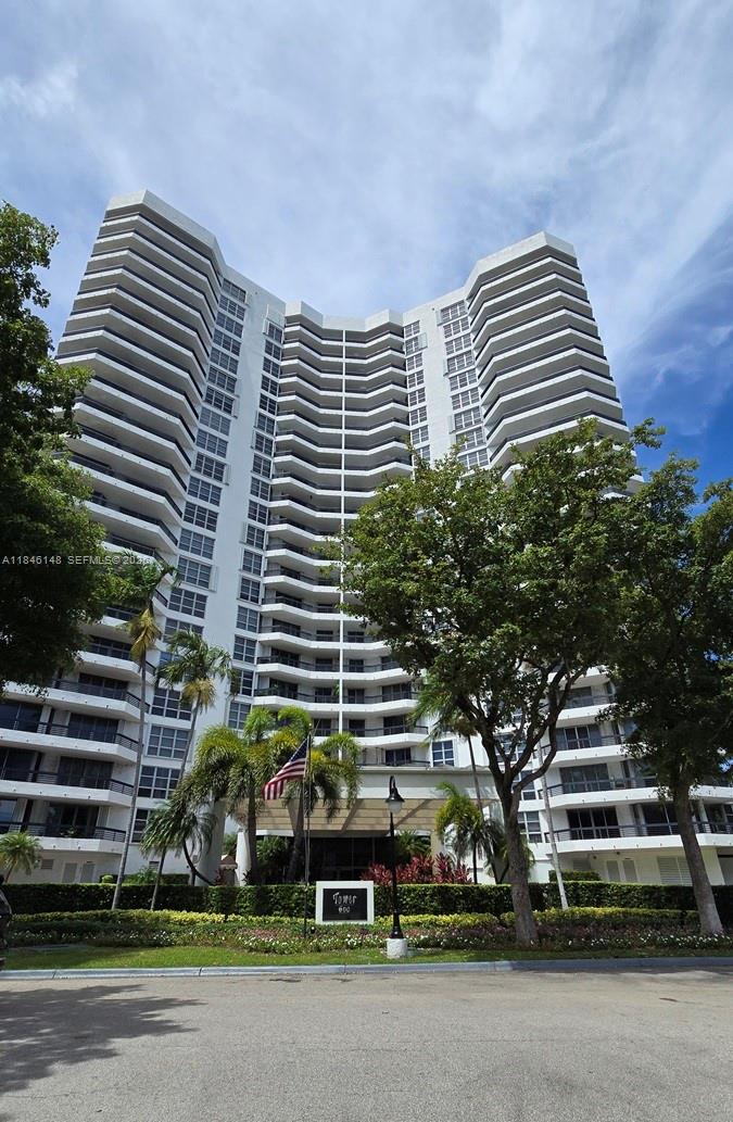 MYSTIC POINTE TOWER 600 C - Residential