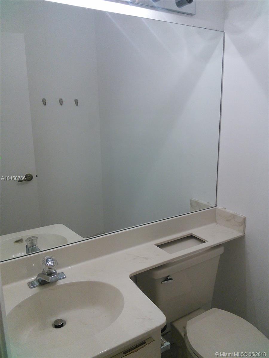 Mariner Village Townhouse - Residential Lease