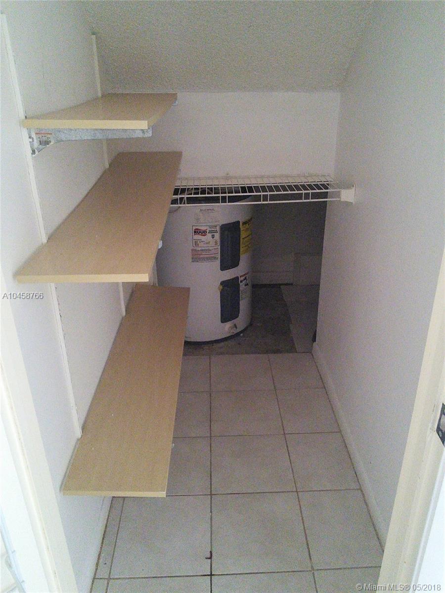 Mariner Village Townhouse - Residential Lease