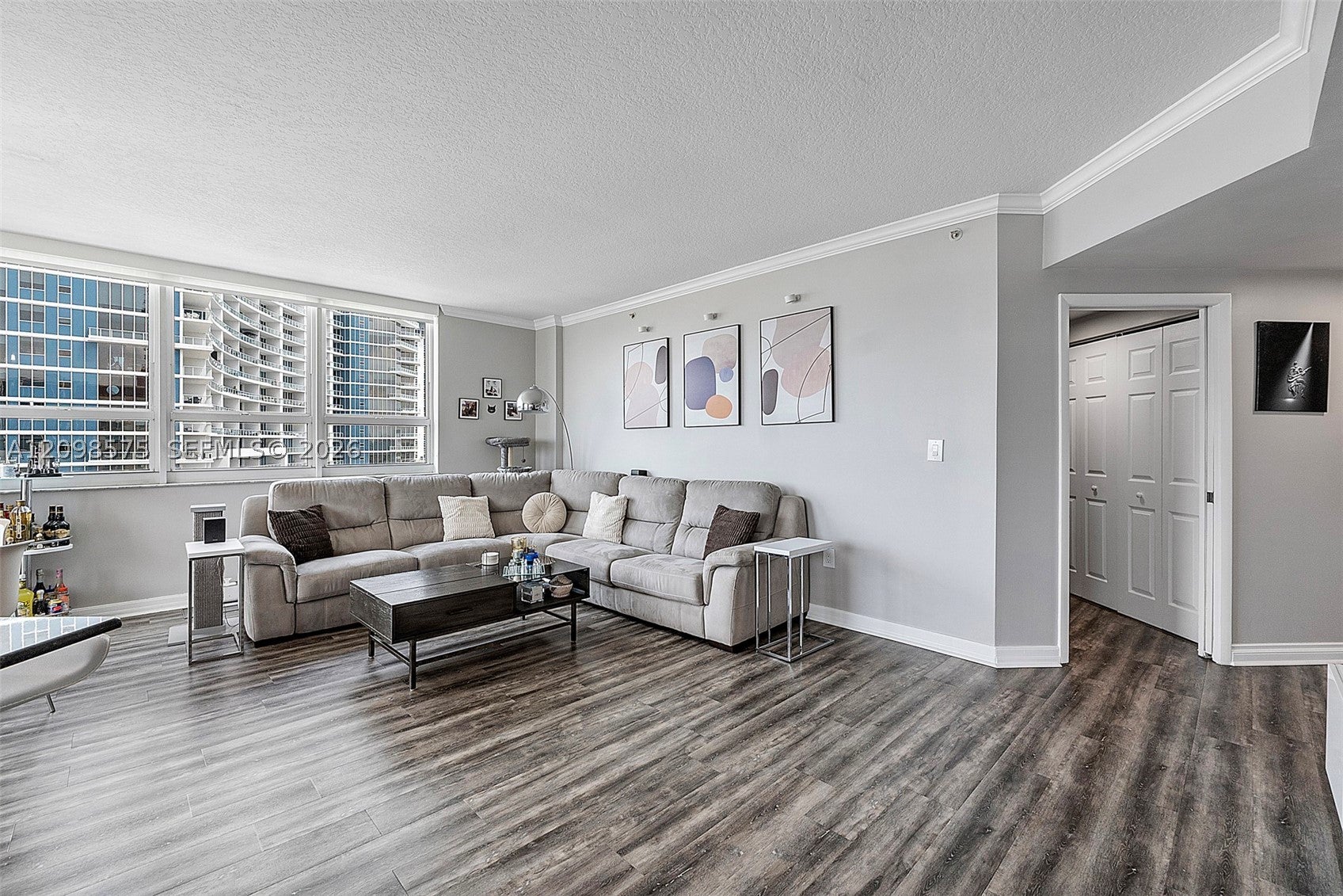 2000 N Bayshore Dr 1401