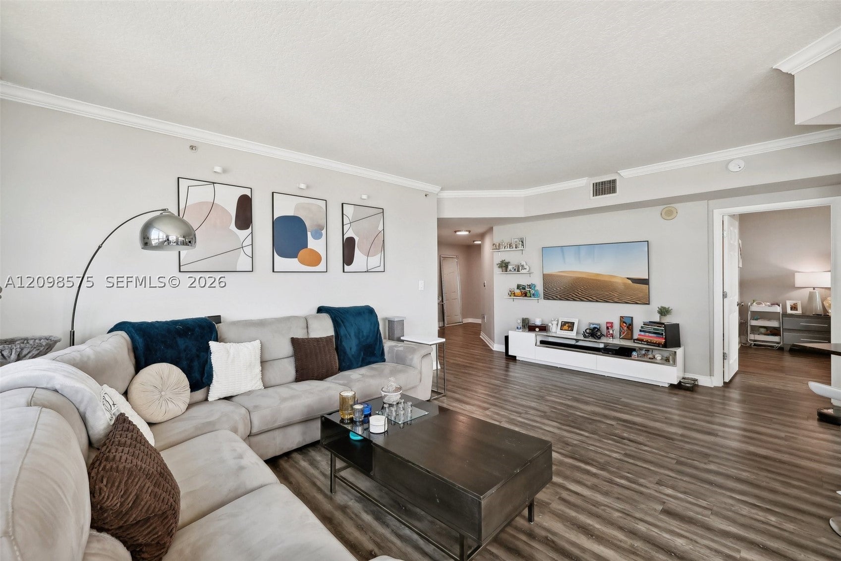 2000 N Bayshore Dr 1401