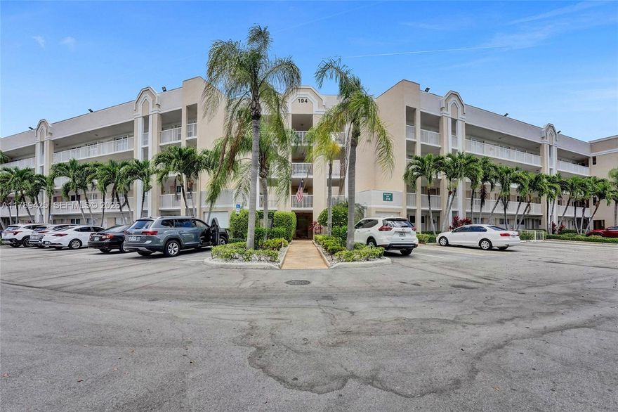 $5,000 Credit Towards Buyer's Closing Costs!! Seller is Highly Motivated!! Don't Miss This Opportunity!! 2 Bedroom 2 Bathroom in the Gated Sunrise Lakes Community, Phase 4!! 2020 Roof, Building Passed 40-year Inspection, Reserves, So Many Amenities!! Make This Your Home Today!