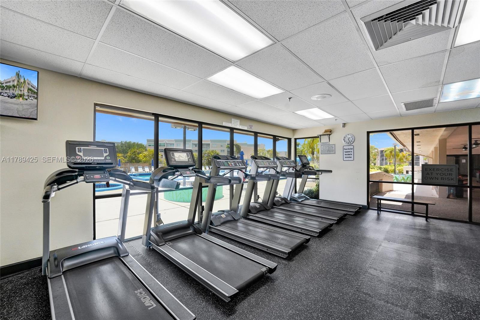 SUNRISE LAKES 194 CONDO - Residential