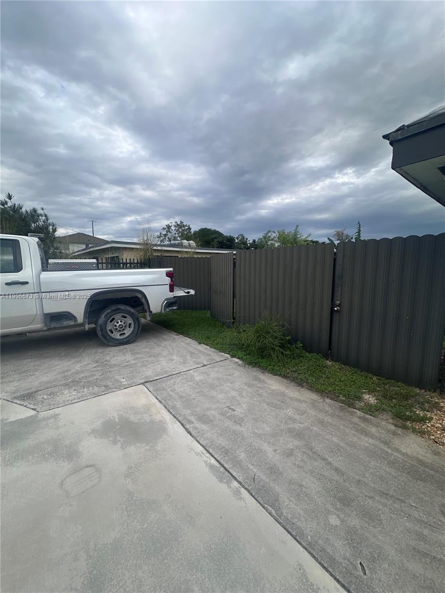 CUTLER ROAD SUB - Residential Lease