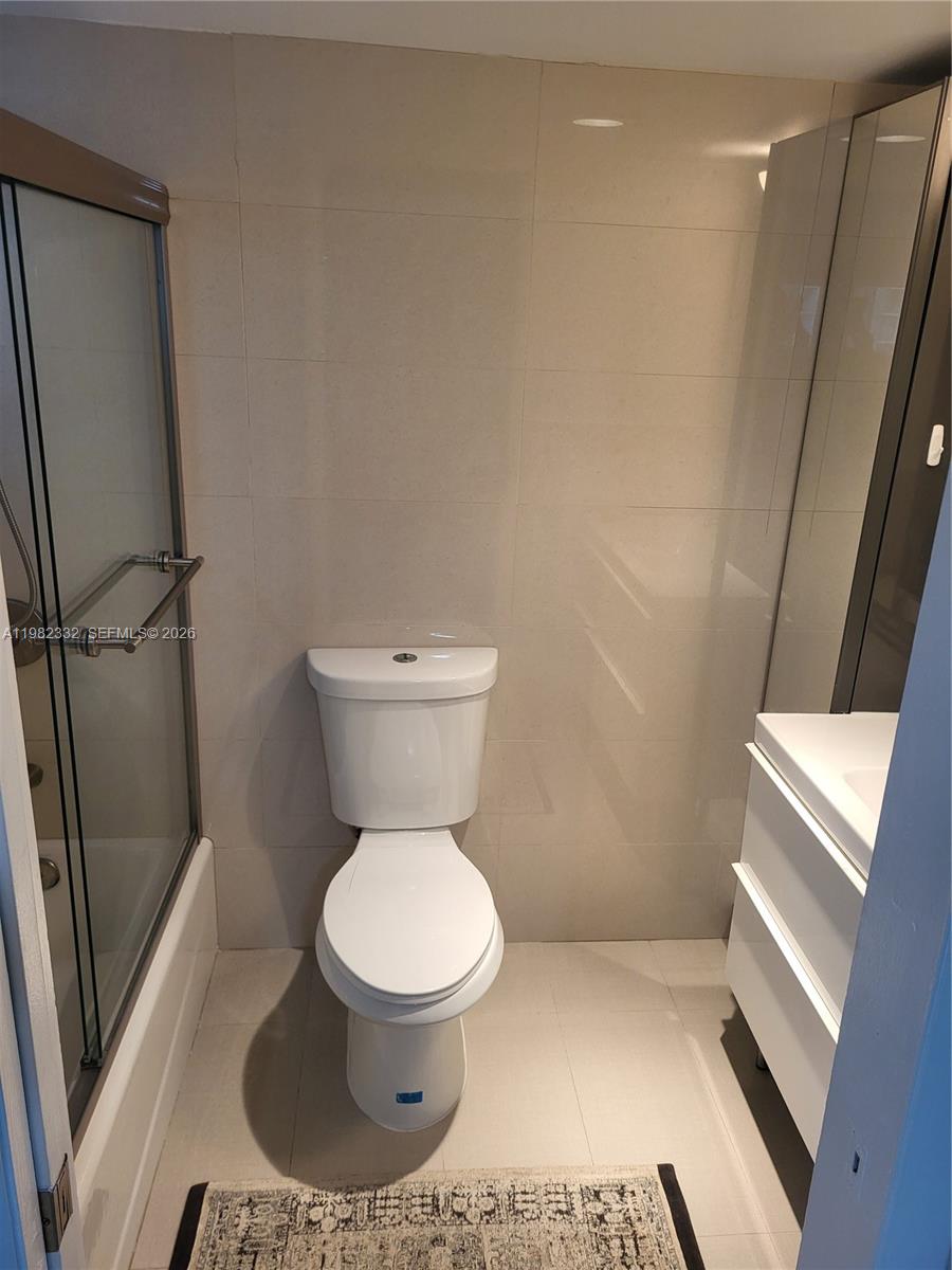 CHATILLON HALL CONDOMINIU - Residential