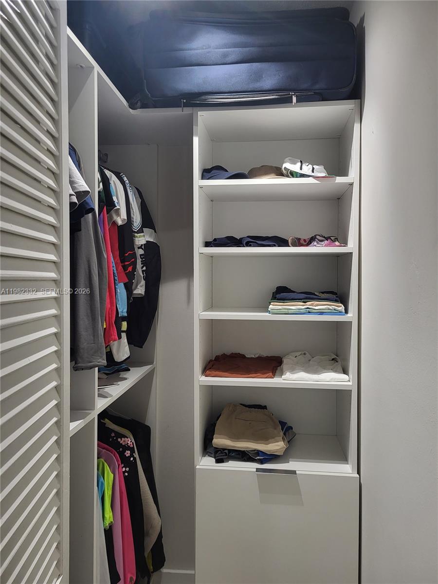 CHATILLON HALL CONDOMINIU - Residential