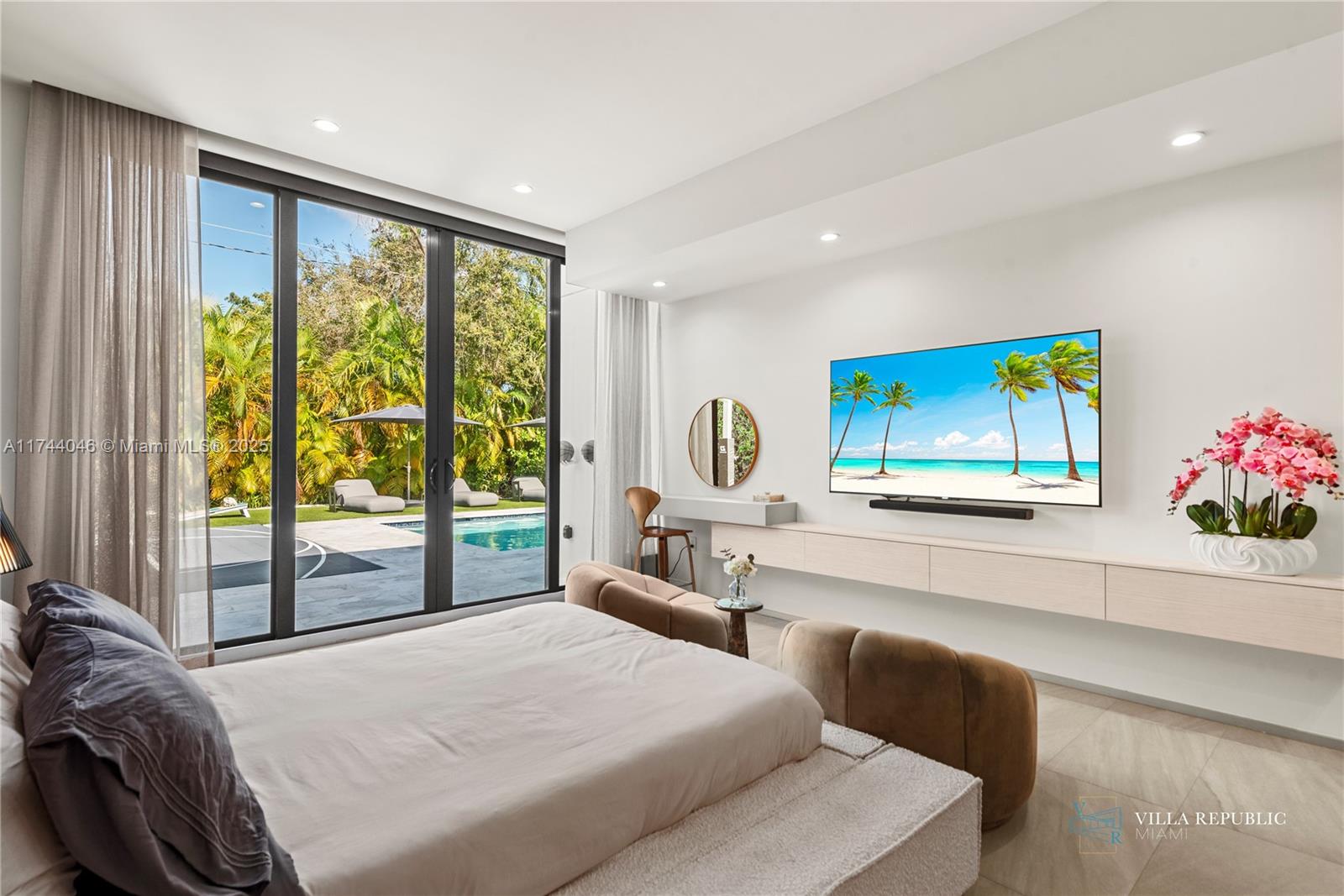 GREYKNOLL ESTATES - Residential Lease