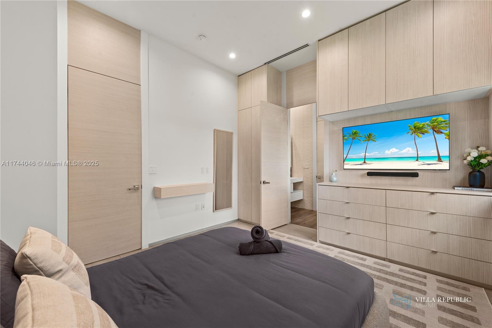 GREYKNOLL ESTATES - Residential Lease