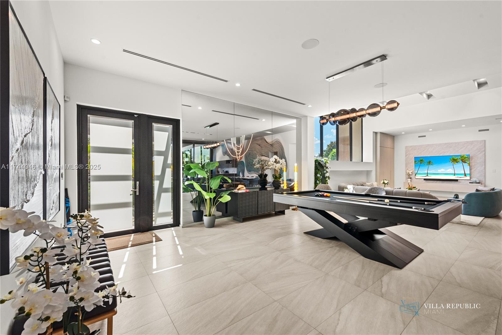 GREYKNOLL ESTATES - Residential Lease