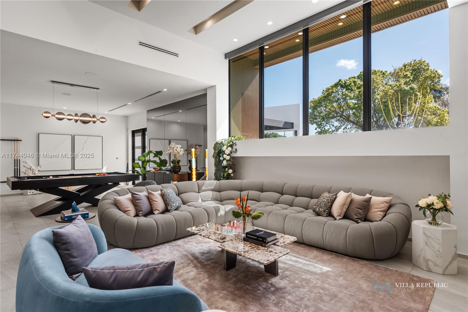 GREYKNOLL ESTATES - Residential Lease