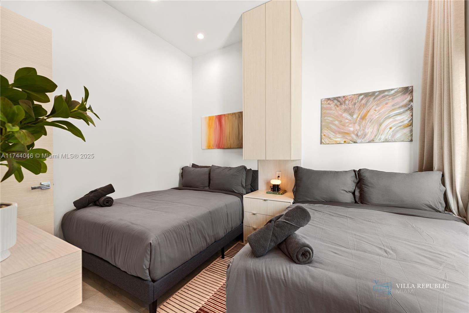 GREYKNOLL ESTATES - Residential Lease