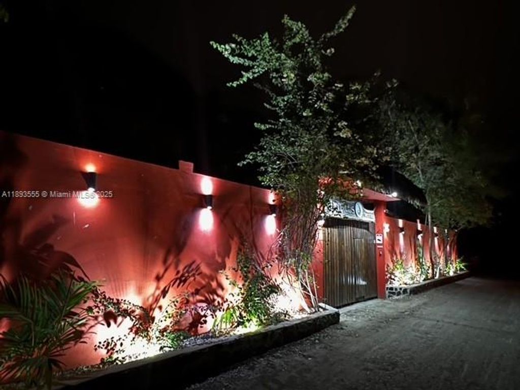 Photo of Miami, FL 33196 (MLS # A11893555)