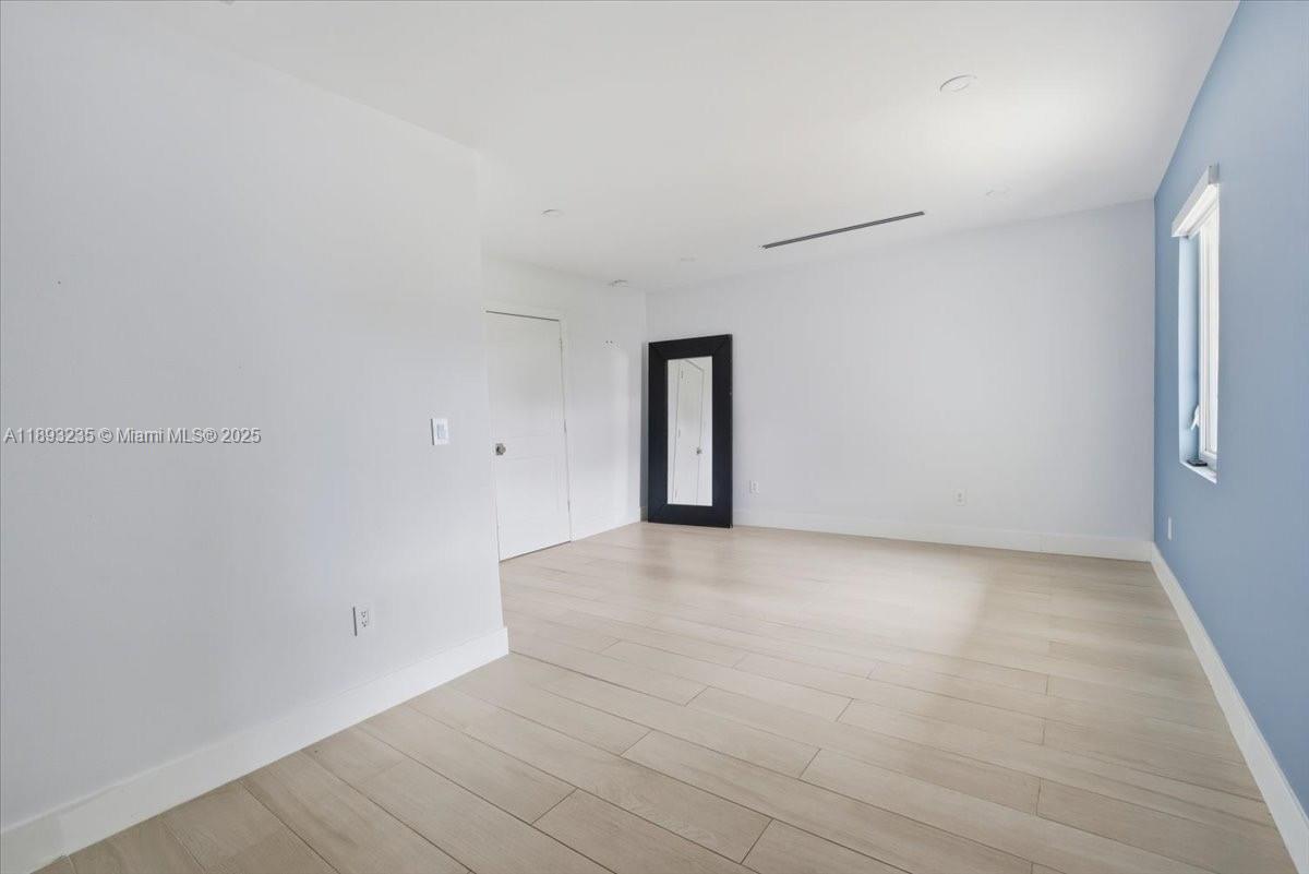 771900 - MARCO BEACH UNIT - Residential