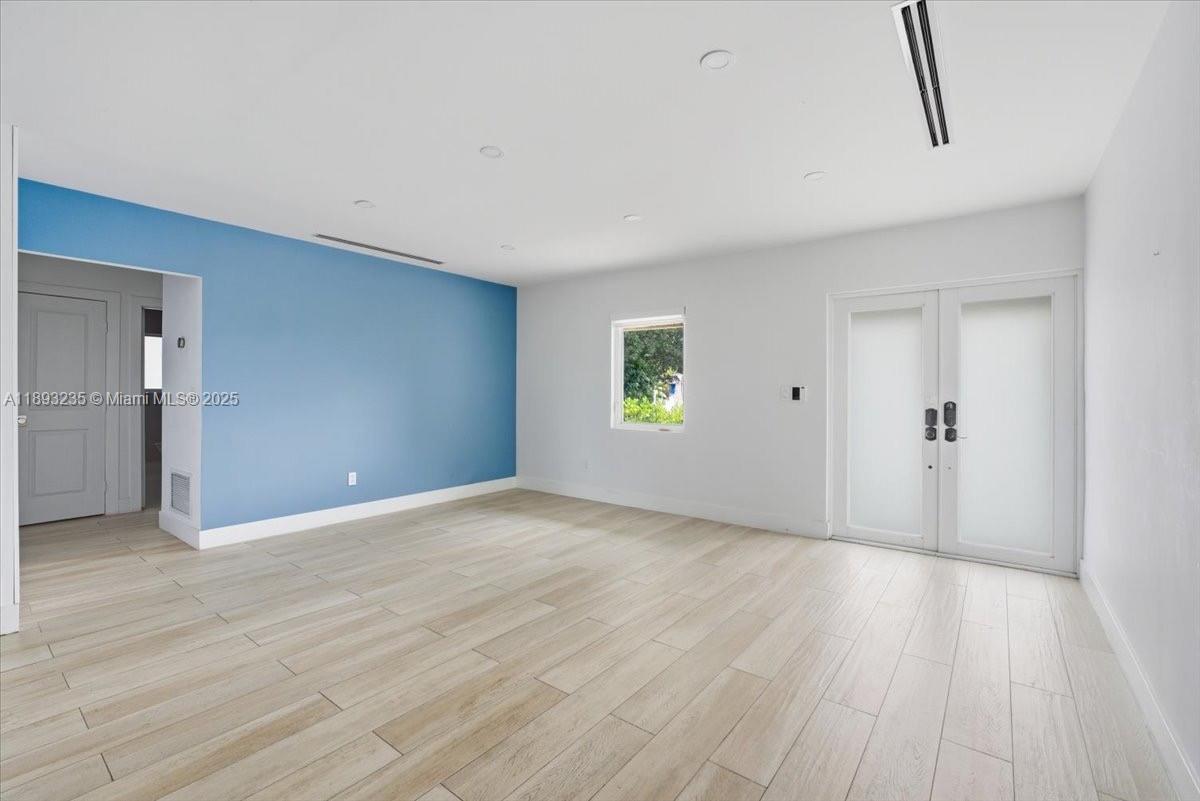 771900 - MARCO BEACH UNIT - Residential