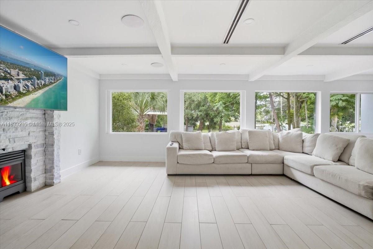 771900 - MARCO BEACH UNIT - Residential