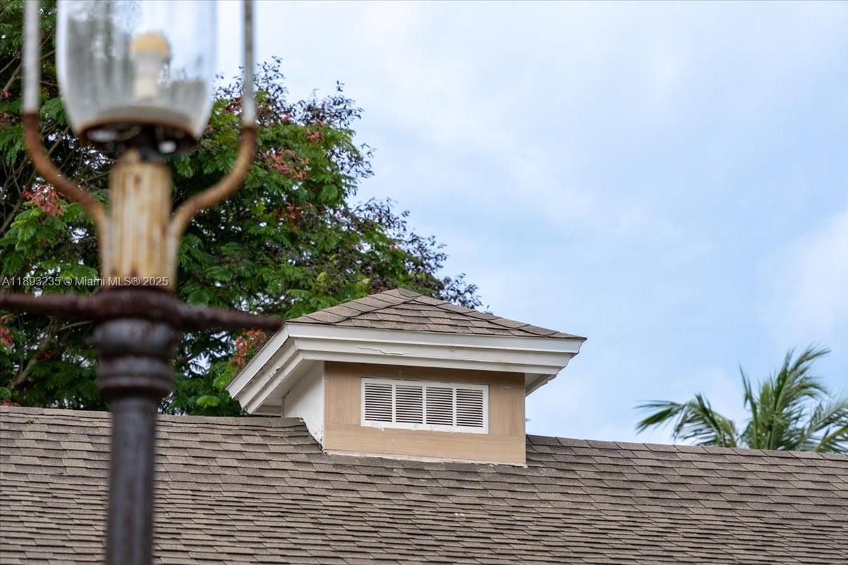 771900 - MARCO BEACH UNIT - Residential