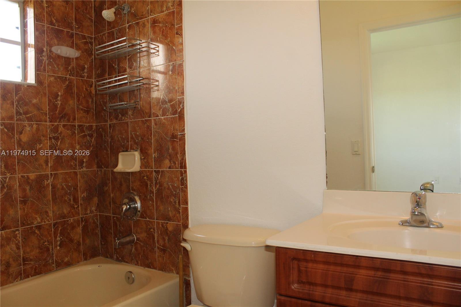 EUREKA PALM GARDEN - Residential Lease