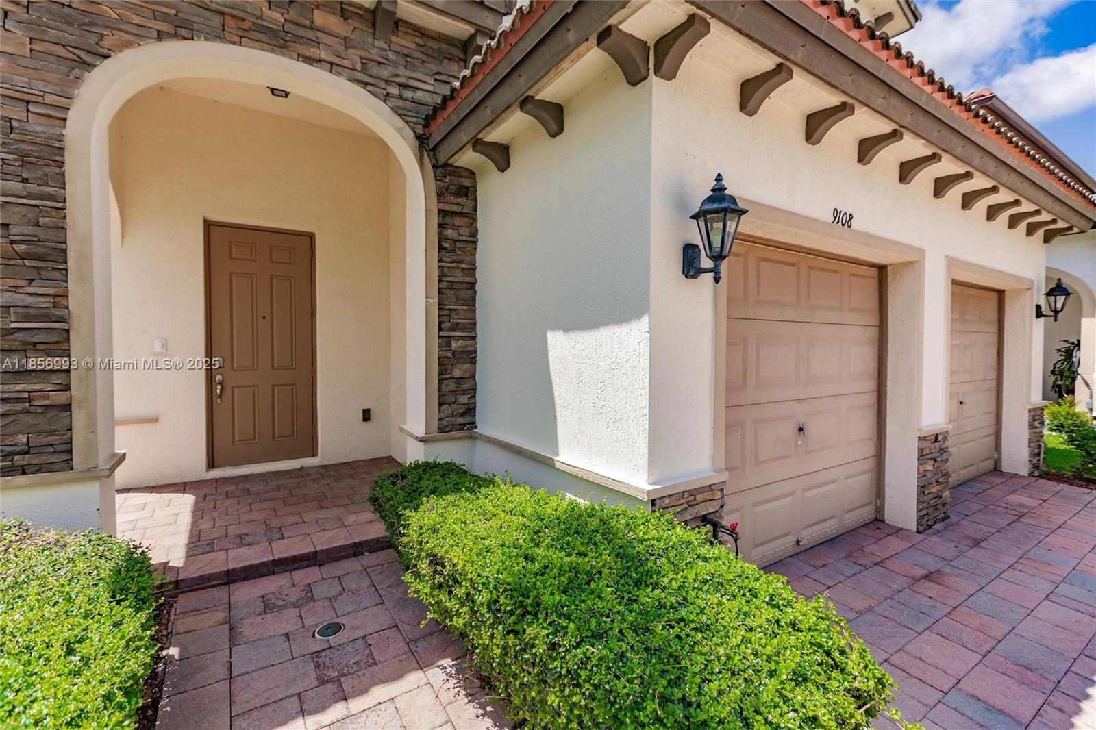 LAKES BY THE BAY FAYE REP - Residential