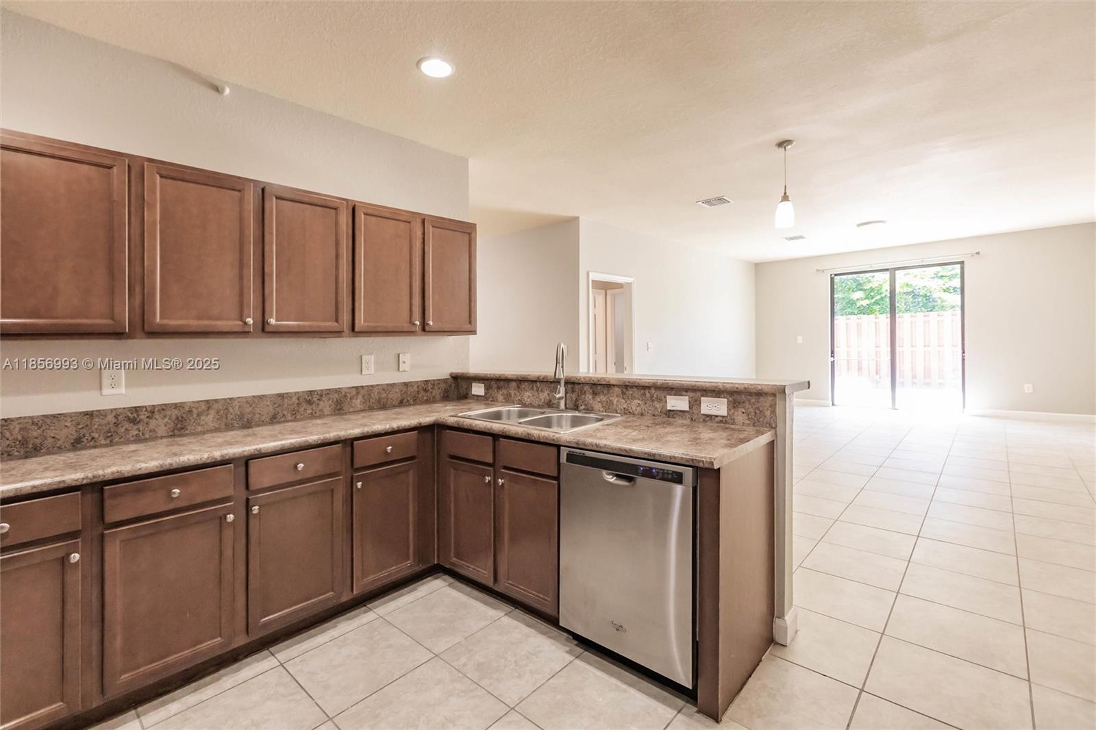 LAKES BY THE BAY FAYE REP - Residential